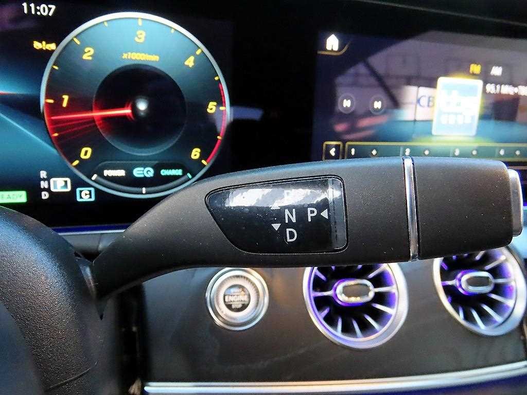 벤츠 E 클래스 E-클래스 W213 E300d 4MATIC 쿠페 이미지 11