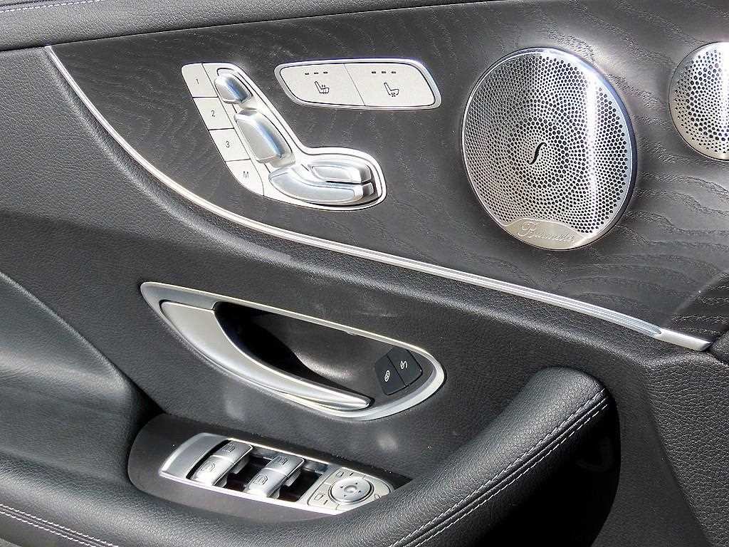 벤츠 E 클래스 E-클래스 W213 E300d 4MATIC 쿠페 이미지 12