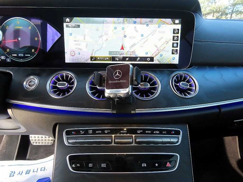 벤츠 E 클래스 E-클래스 W213 E300d 4MATIC 쿠페 이미지 14