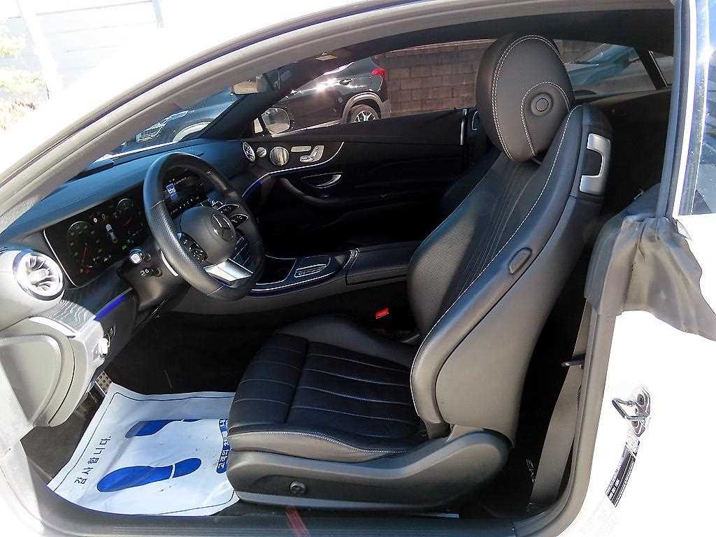 벤츠 E 클래스 E-클래스 W213 E300d 4MATIC 쿠페 이미지 5