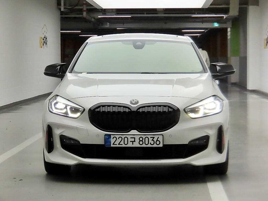 BMW 1시리즈 1시리즈 (F40) 120i M 스포츠 이미지 1