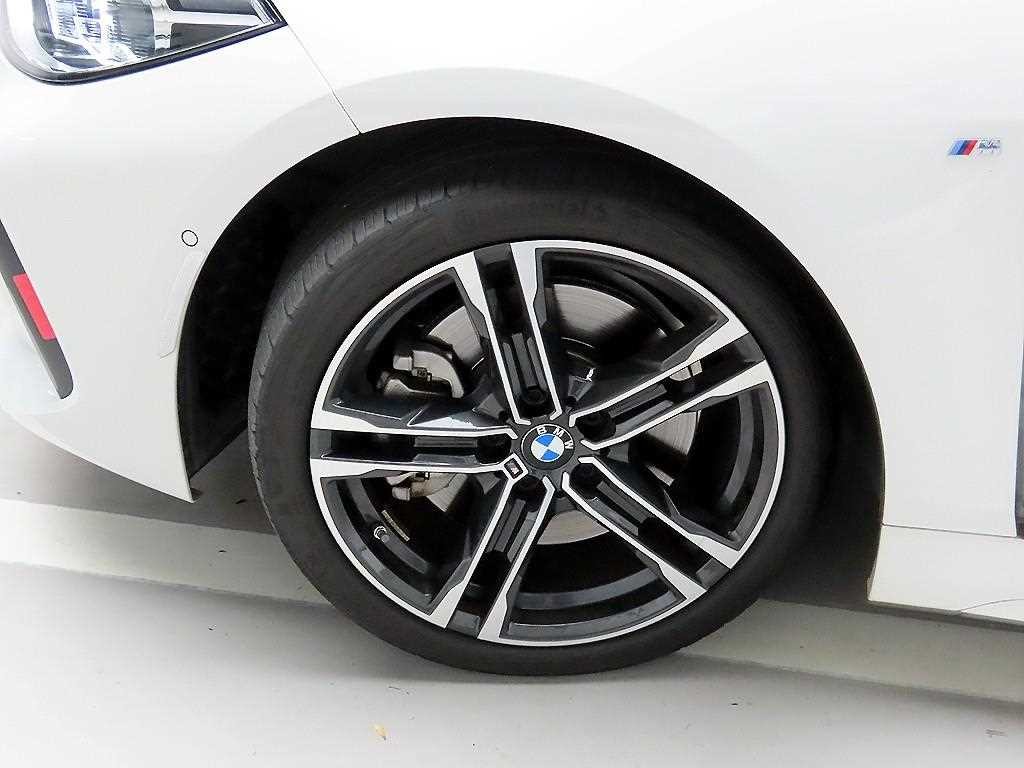 BMW 1시리즈 1시리즈 (F40) 120i M 스포츠 이미지 19
