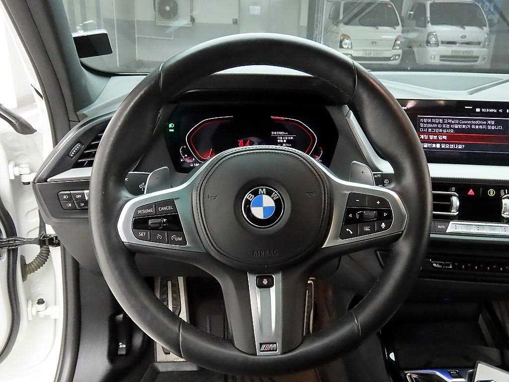 BMW 1시리즈 1시리즈 (F40) 120i M 스포츠 이미지 8