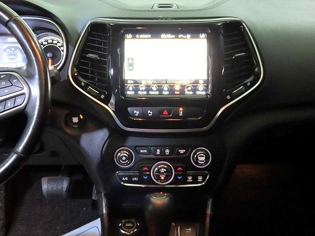 지프 체로키 체로키(KL) 2.4 리미티드 AWD 이미지 11