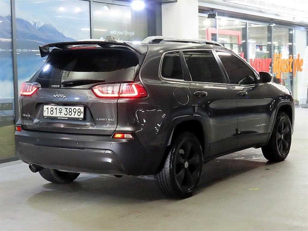 지프 체로키 체로키(KL) 2.4 리미티드 AWD 이미지 4
