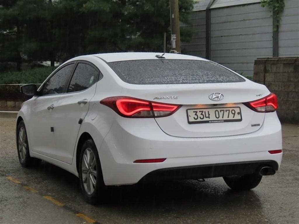 현대 아반떼 더 뉴 아반떼 1.6 VGT 텐밀리언 리미티드 이미지 3