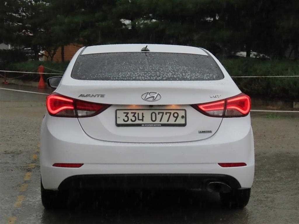현대 아반떼 더 뉴 아반떼 1.6 VGT 텐밀리언 리미티드 이미지 4