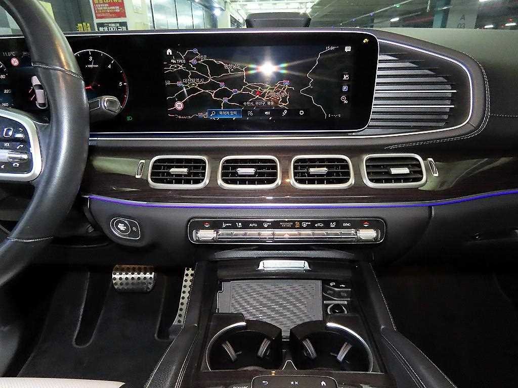 벤츠 GLE 클래스 GLE 클래스 W167 GLE 400d 4MATIC 쿠페 이미지 11