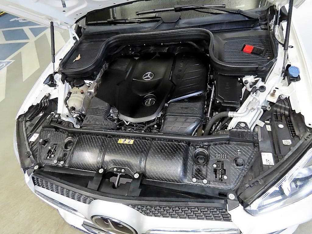 벤츠 GLE 클래스 GLE 클래스 W167 GLE 400d 4MATIC 쿠페 이미지 19