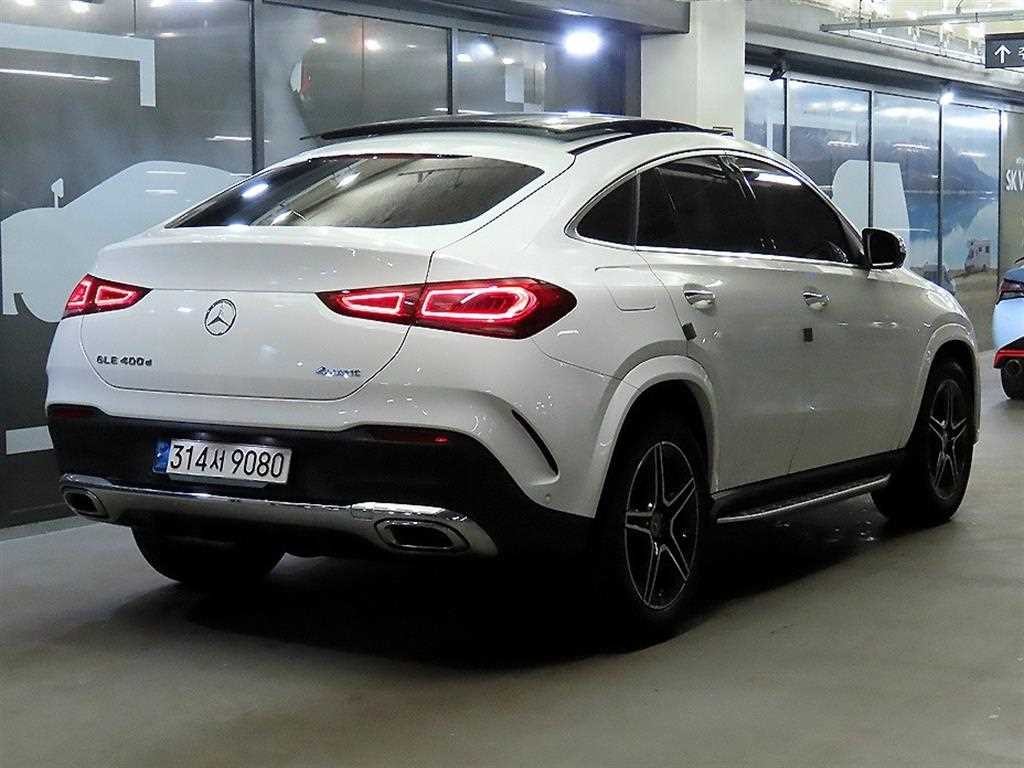 벤츠 GLE 클래스 GLE 클래스 W167 GLE 400d 4MATIC 쿠페 이미지 4