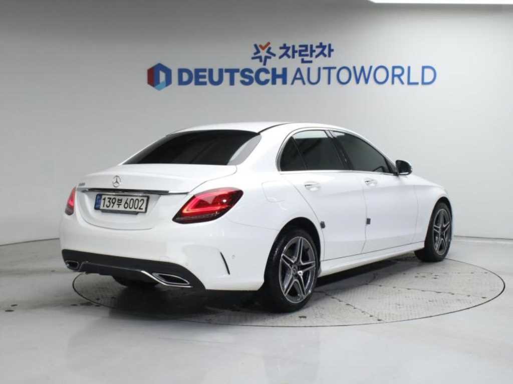 벤츠 C 클래스 C클래스 W205 C200 AMG LINE 이미지 2