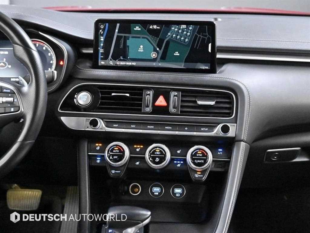 제네시스 G70 더 뉴 G70 가솔린 2.0T 4WD 이미지 14