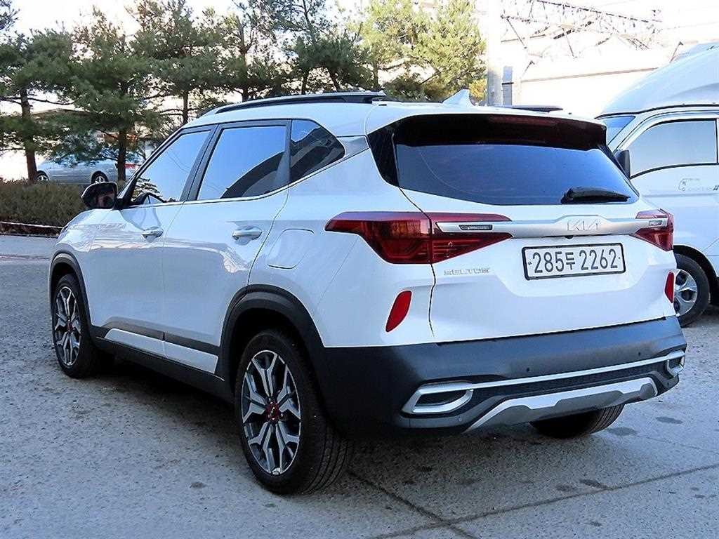 기아 셀토스 가솔린 1.6 터보 2WD 시그니처 이미지 3