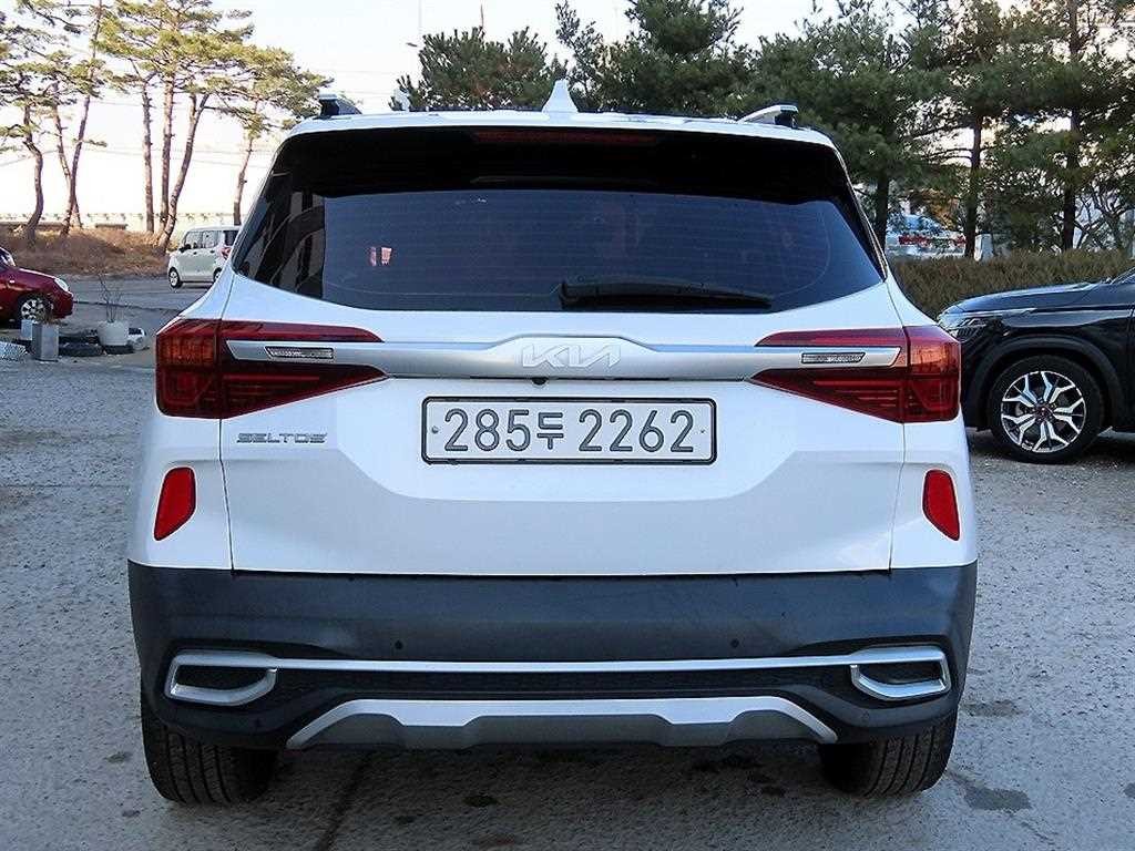 기아 셀토스 가솔린 1.6 터보 2WD 시그니처 이미지 4