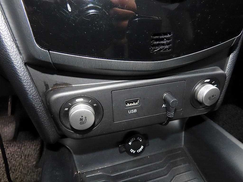 KG모빌리티(쌍용) 티볼리 티볼리 아머 2WD 가솔린 LX 이미지 14