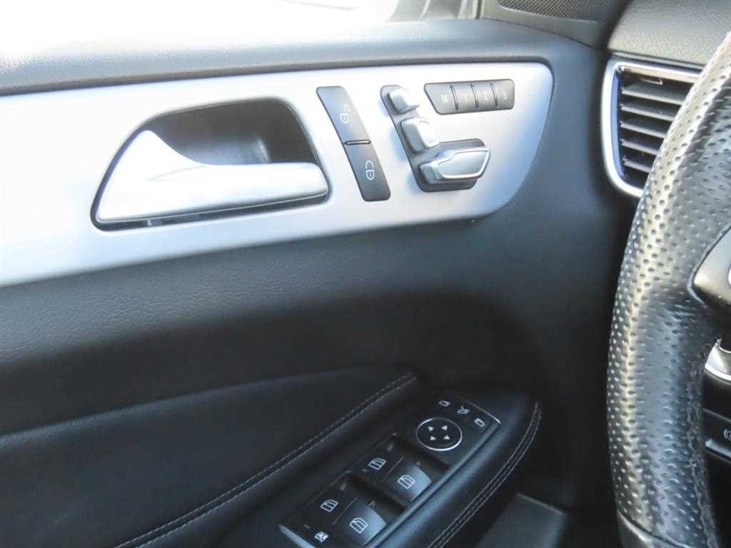 벤츠 GLE 클래스 GLE 클래스 W166 GLE 350 d 4MATIC 이미지 11