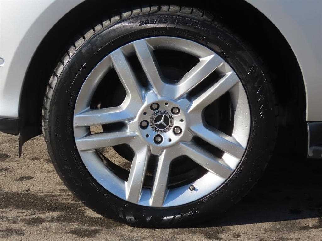 벤츠 GLE 클래스 GLE 클래스 W166 GLE 350 d 4MATIC 이미지 20