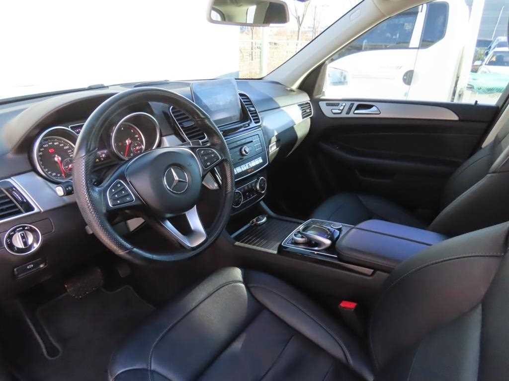 벤츠 GLE 클래스 GLE 클래스 W166 GLE 350 d 4MATIC 이미지 8