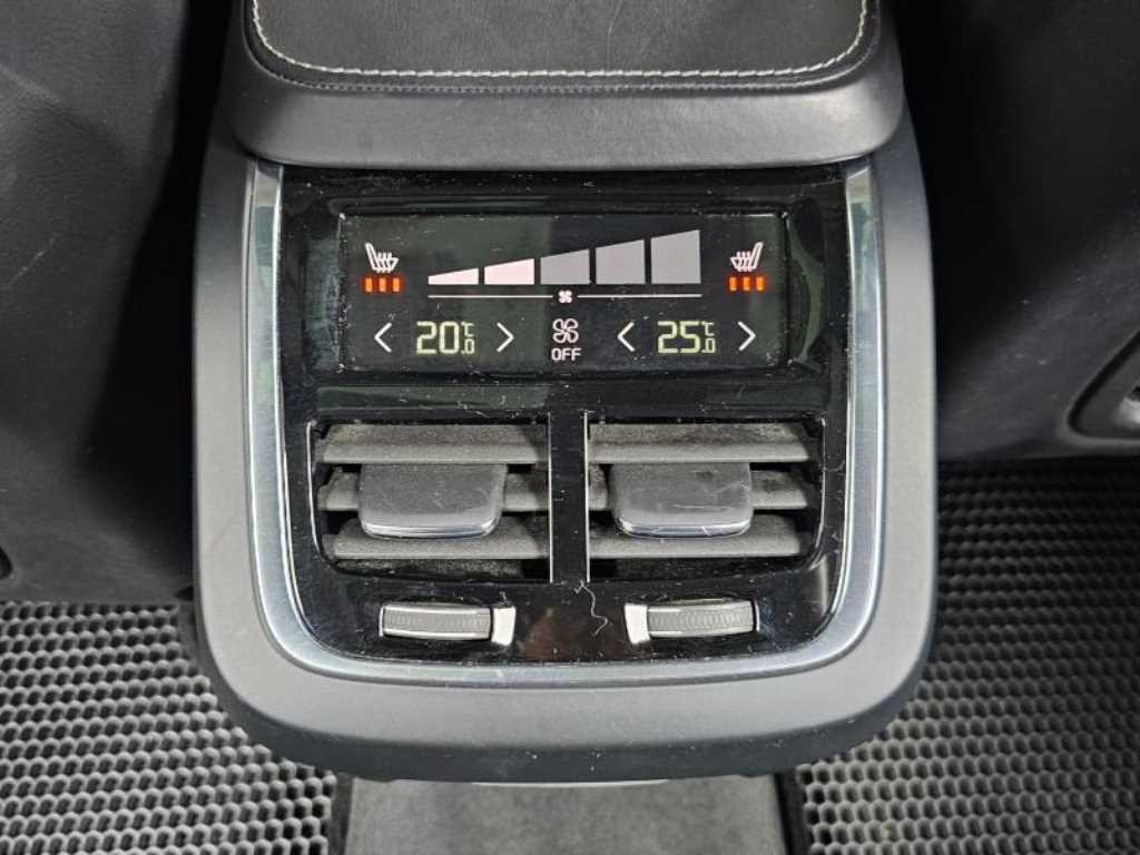 볼보 XC90 XC90 2세대 2.0 T6 AWD 인스크립션 이미지 16