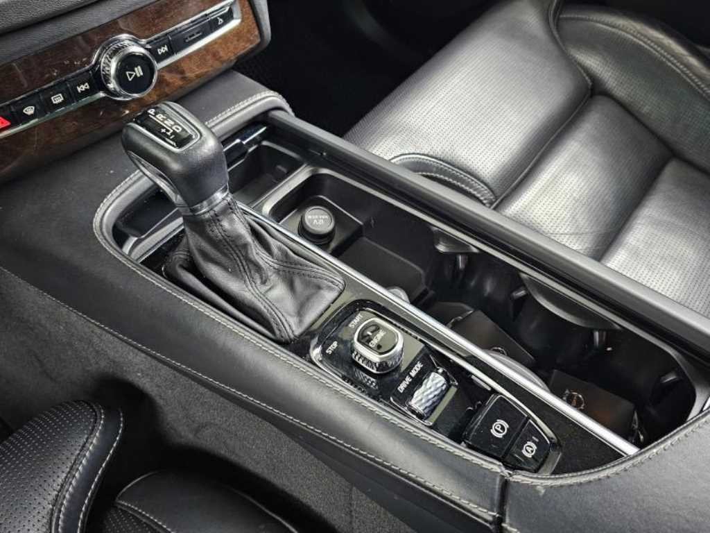 볼보 XC90 XC90 2세대 2.0 T6 AWD 인스크립션 이미지 9
