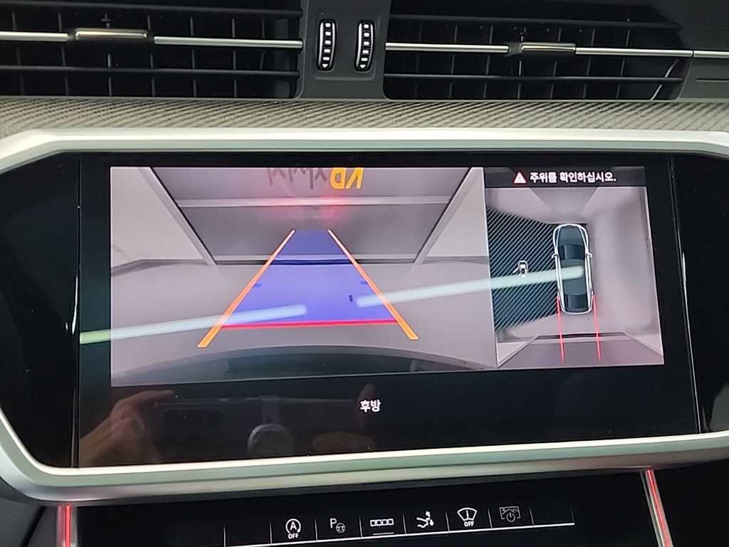 아우디 RS7 RS7 (4K) 4.0 TFSI  콰트로 퍼포먼스 이미지 16