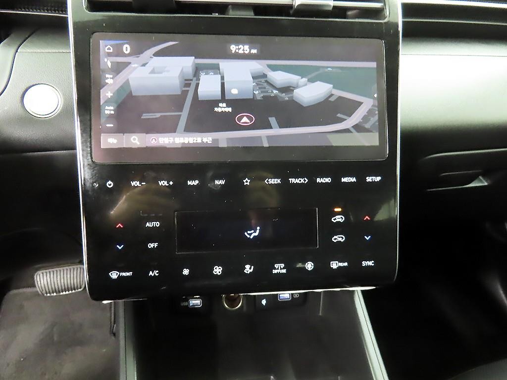 현대 투싼 더 뉴 투싼 (NX4) 디젤 2.0 2WD 프리미엄 이미지 13