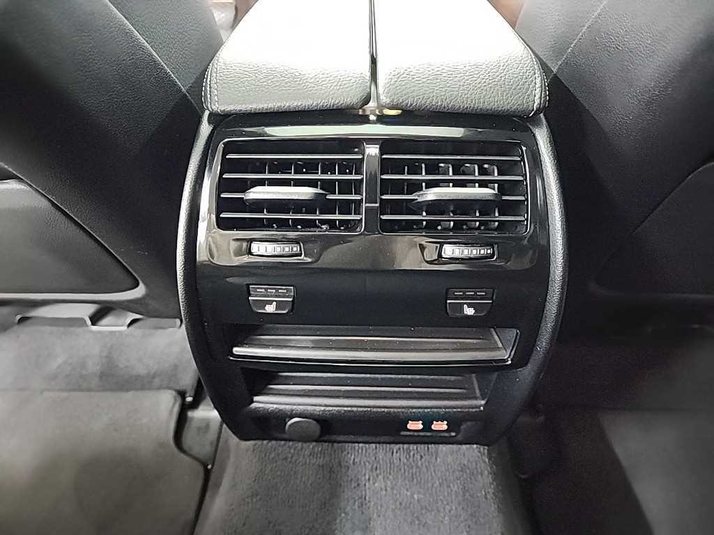 BMW 5시리즈 5시리즈 (G30) 520i 럭셔리 이미지 13