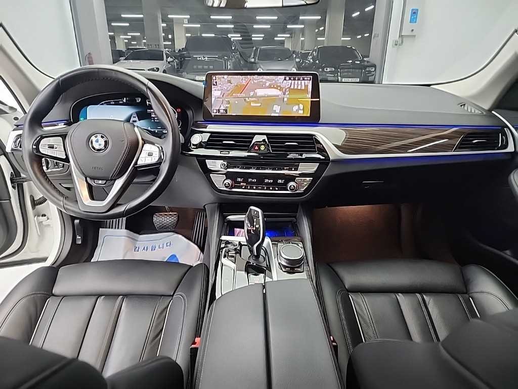 BMW 5시리즈 5시리즈 (G30) 520i 럭셔리 이미지 7