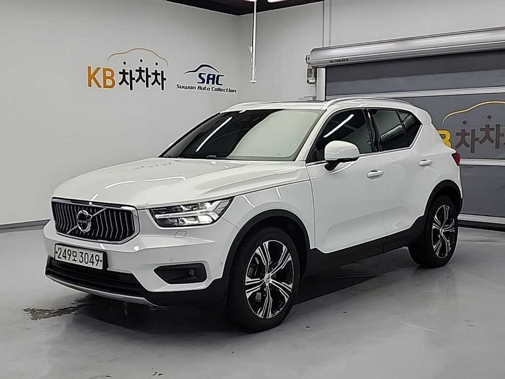 볼보 XC40 T4 4WD 인스크립션 이미지 1