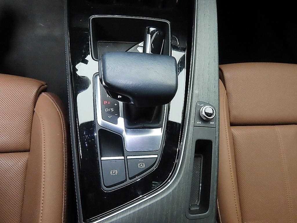아우디 A4 A4 (B9) 45 TFSI 콰트로 프리미엄 이미지 10