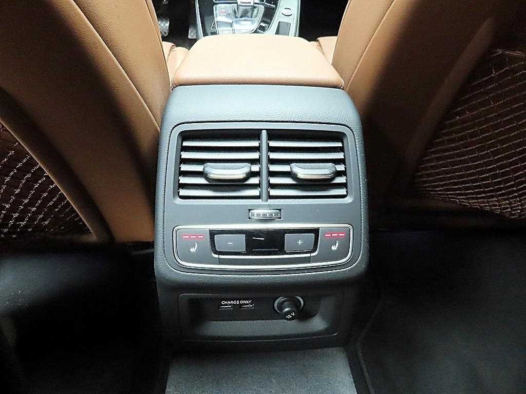아우디 A4 A4 (B9) 45 TFSI 콰트로 프리미엄 이미지 16
