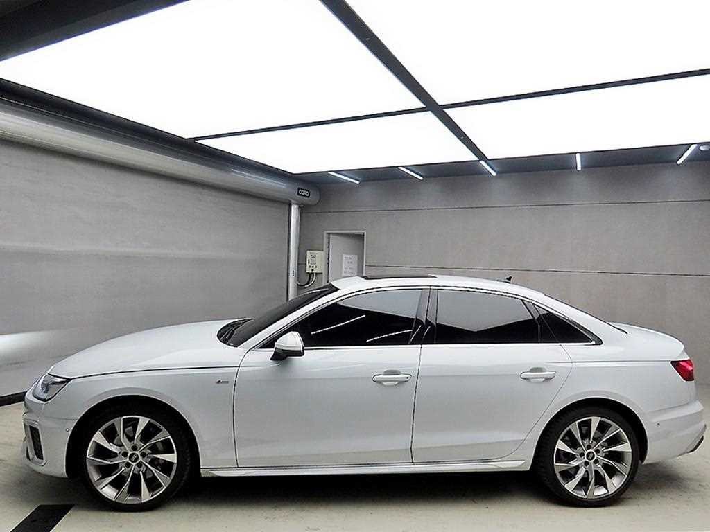 아우디 A4 A4 (B9) 45 TFSI 콰트로 프리미엄 이미지 4