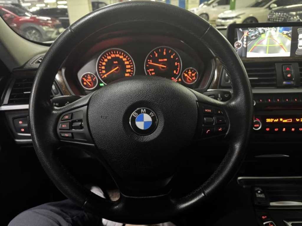 BMW 3시리즈 3시리즈 (F30) 320d 이미지 10