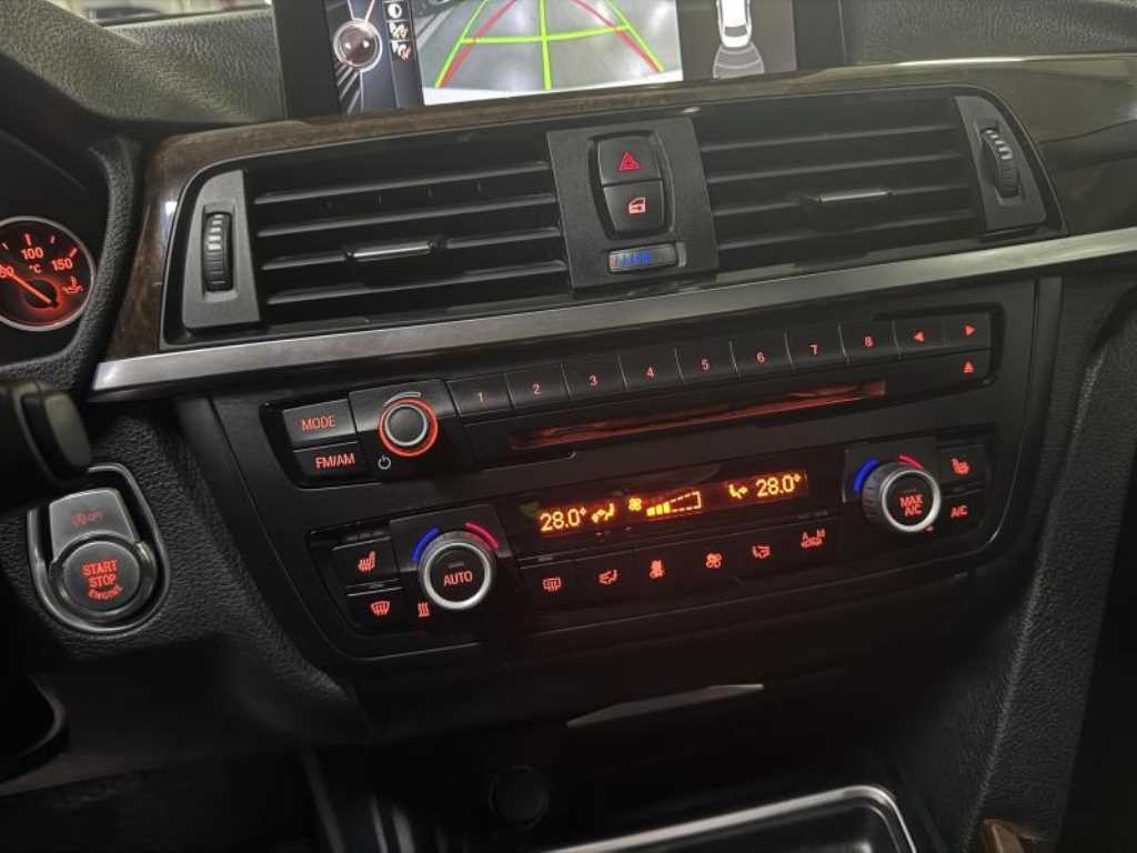 BMW 3시리즈 3시리즈 (F30) 320d 이미지 12