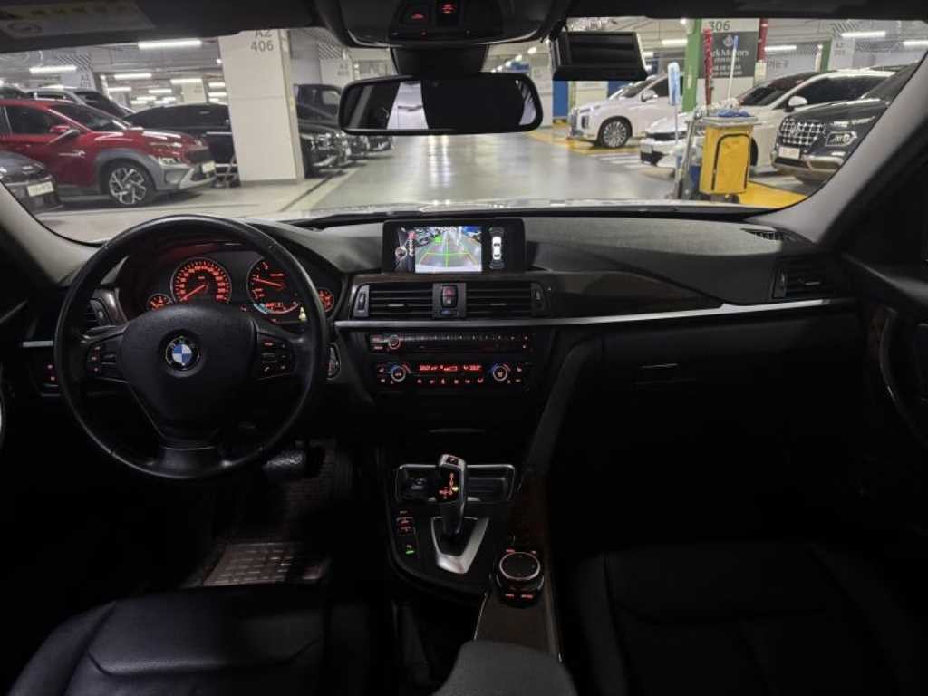BMW 3시리즈 3시리즈 (F30) 320d 이미지 15