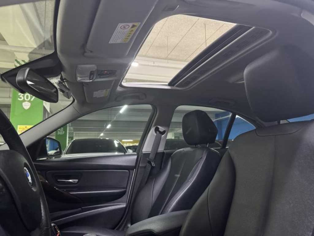 BMW 3시리즈 3시리즈 (F30) 320d 이미지 16