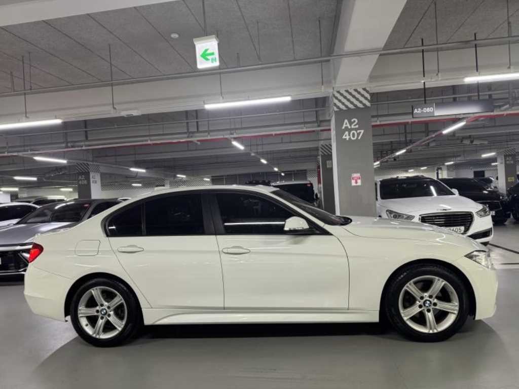 BMW 3시리즈 3시리즈 (F30) 320d 이미지 2