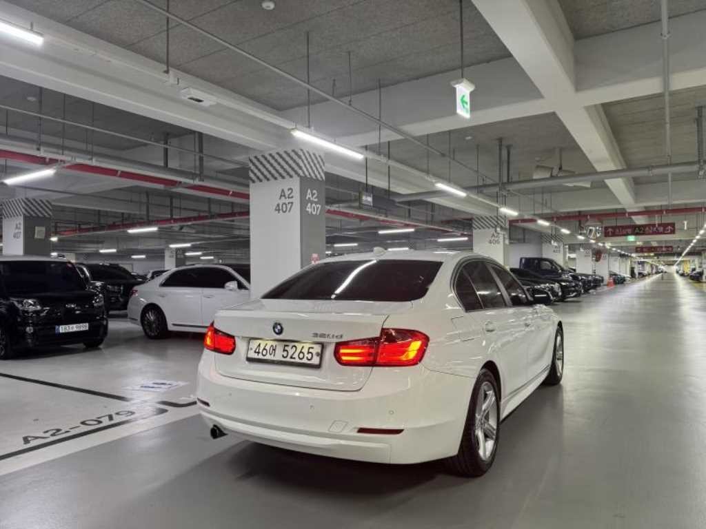 BMW 3시리즈 3시리즈 (F30) 320d 이미지 3
