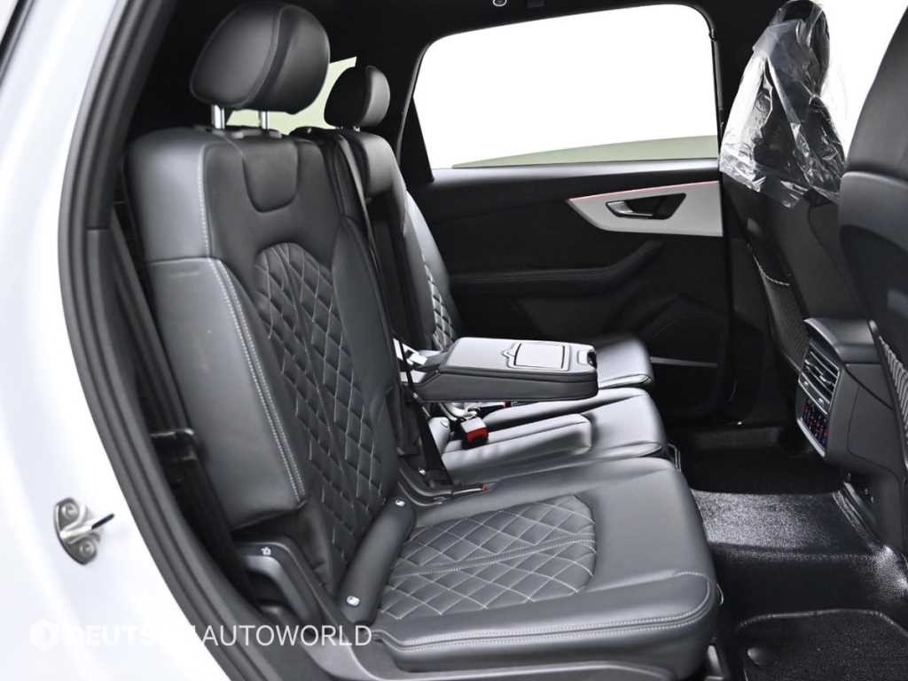 아우디 Q7 Q7 (4M) 55 TFSI 콰트로 프리미엄 이미지 12