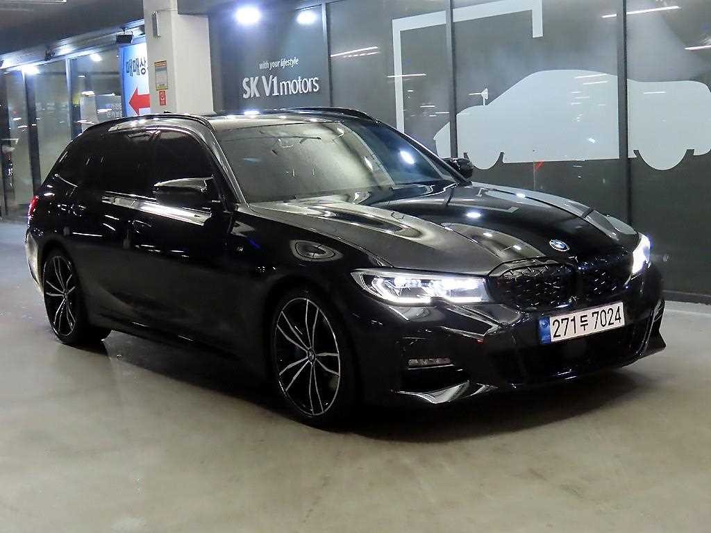 BMW 3시리즈 3시리즈 (G20) 320d 투어링 M 스포츠 이미지 1