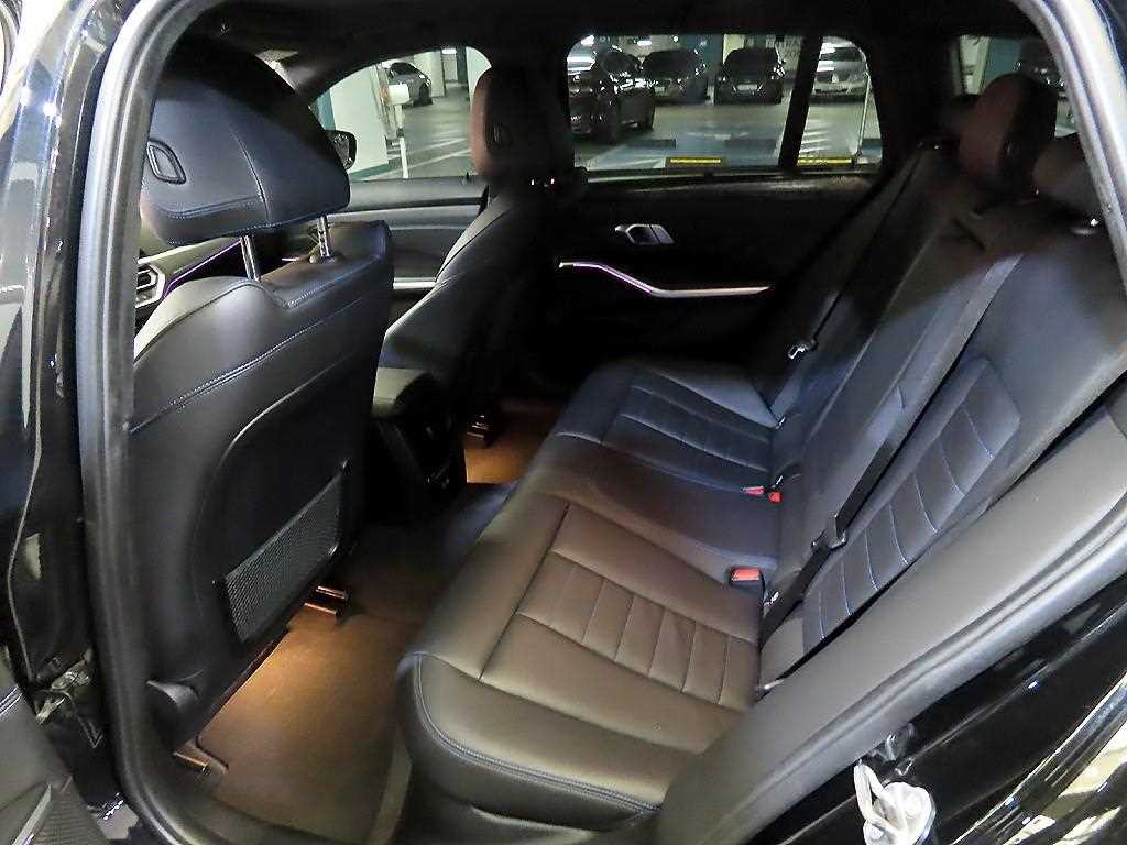 BMW 3시리즈 3시리즈 (G20) 320d 투어링 M 스포츠 이미지 7