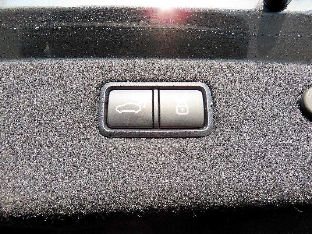 제네시스 G70 3.3T 스포츠 AWD 프레스티지 이미지 16
