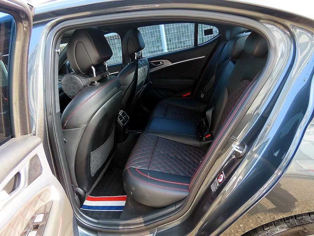 제네시스 G70 3.3T 스포츠 AWD 프레스티지 이미지 6