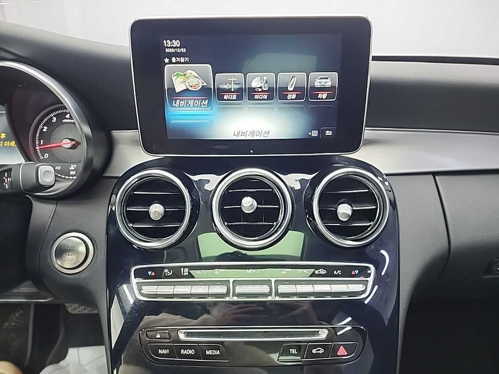 벤츠 C 클래스 C클래스 W205 C200 아방가르드 이미지 10