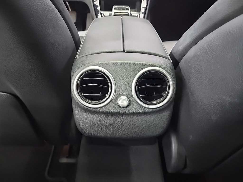 벤츠 C 클래스 C클래스 W205 C200 아방가르드 이미지 13