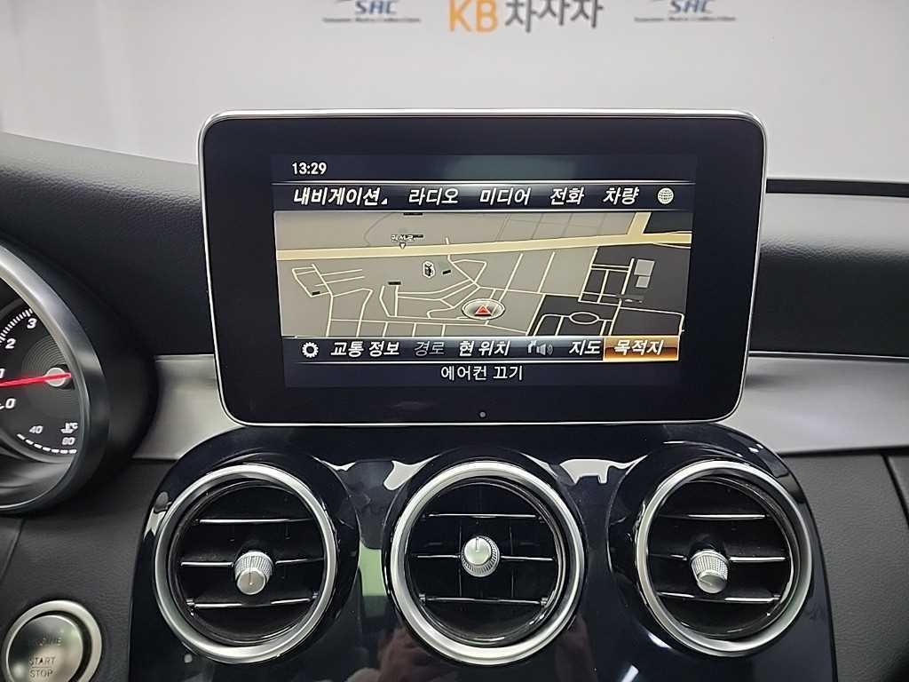 벤츠 C 클래스 C클래스 W205 C200 아방가르드 이미지 15