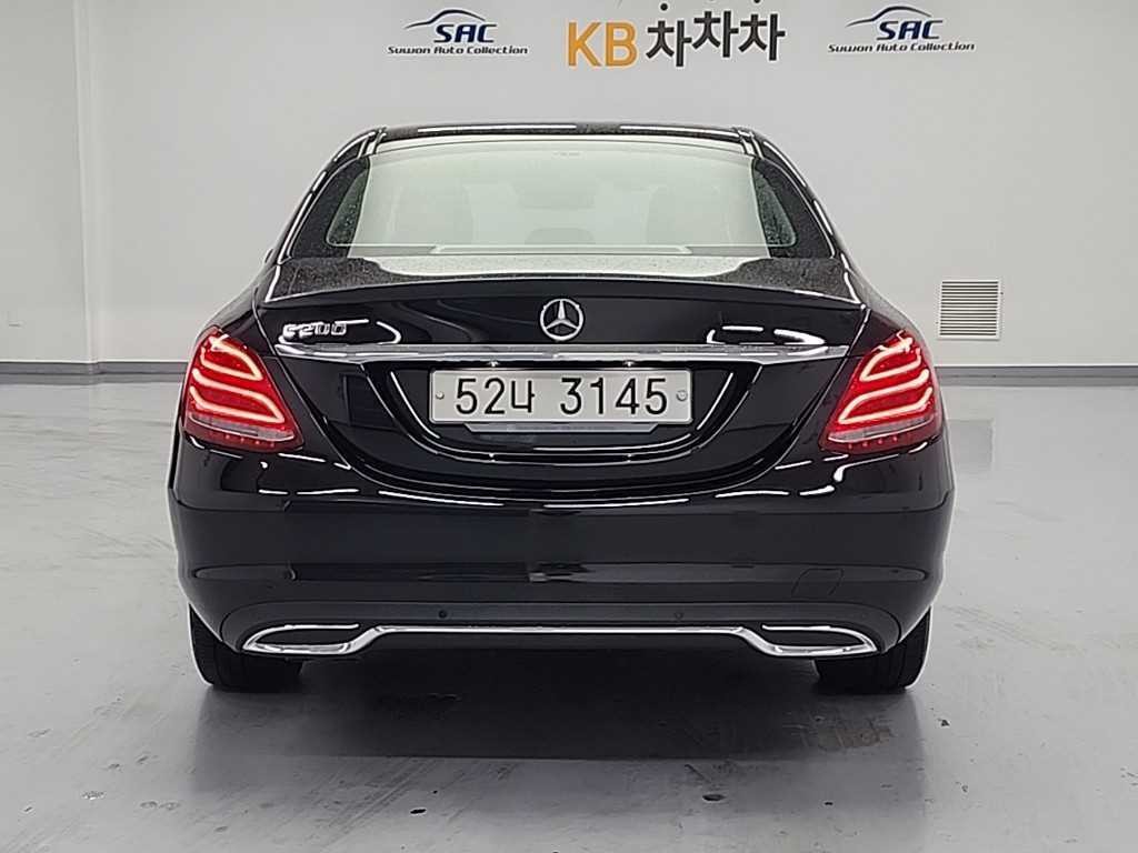 벤츠 C 클래스 C클래스 W205 C200 아방가르드 이미지 3