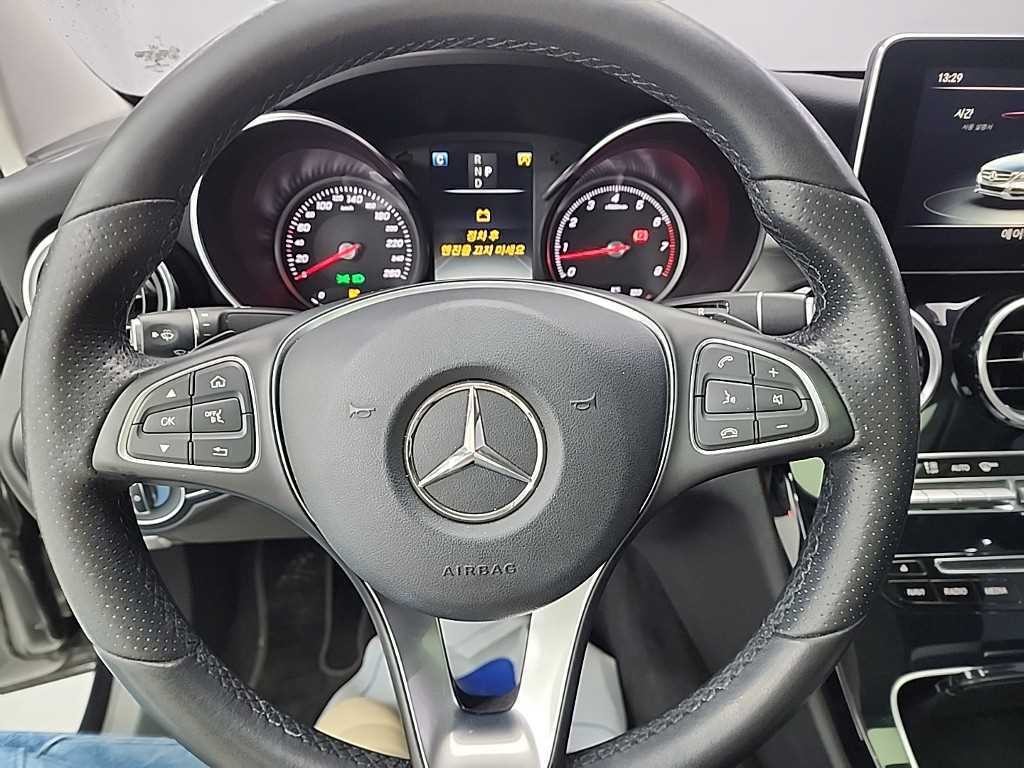 벤츠 C 클래스 C클래스 W205 C200 아방가르드 이미지 9
