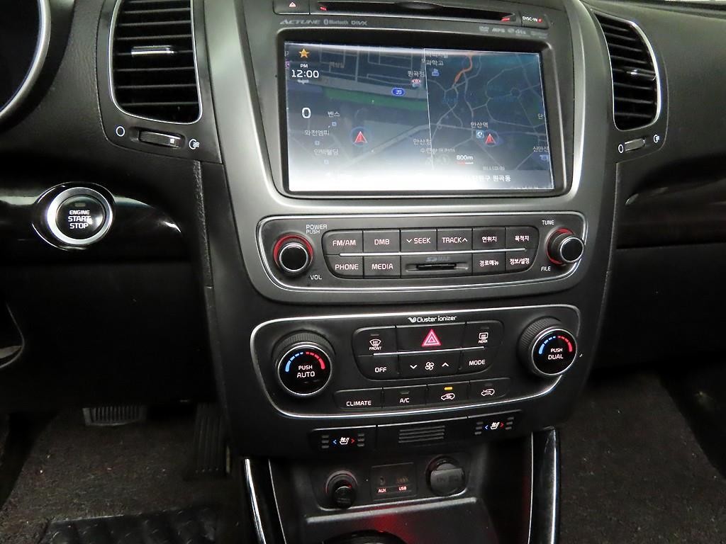 기아 쏘렌토 뉴 쏘렌토 R 2WD 2.0 리미티드 이미지 10