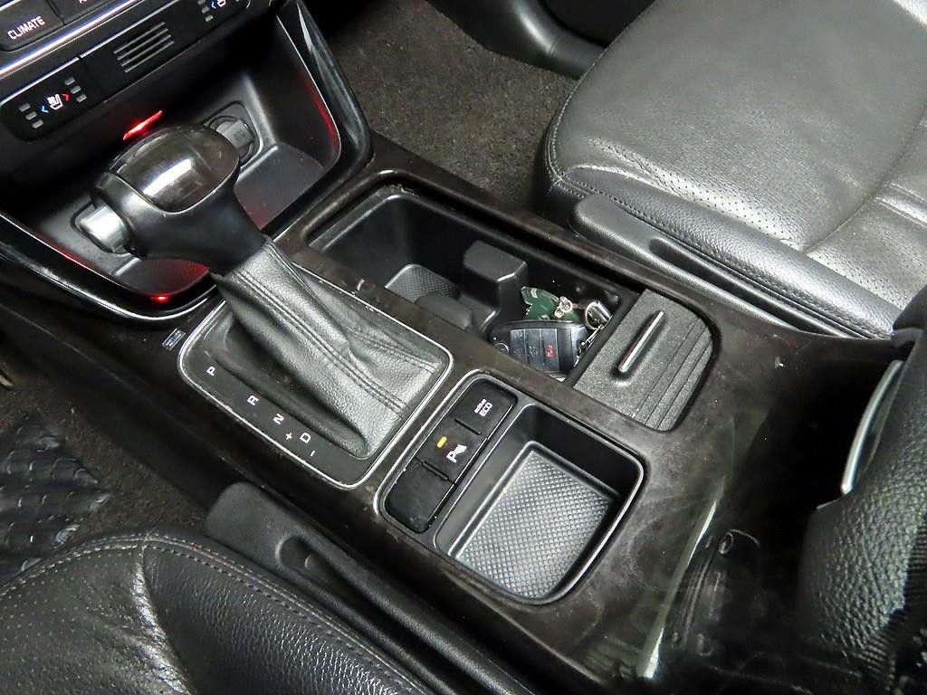기아 쏘렌토 뉴 쏘렌토 R 2WD 2.0 리미티드 이미지 11
